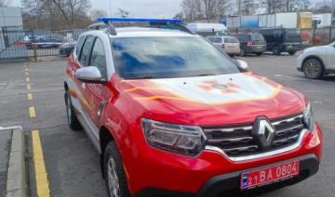 Пожежно-рятувальний загін Луганщини отримав новий автомобіль від Сватівської громади Пожежно-рятувальний загін Луганщини отримав новий автомобіль від Сватівської громади
