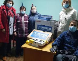 04.11.2020 голова Новоайдарської РДА Тетяна Новикова разом з Агенством ООН у справах біженців відвідали Муратівську сільську раду
