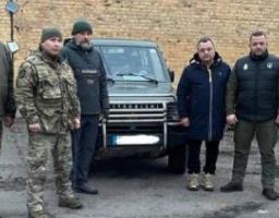 Передали автівку нацгвардійцям, якій боронили Рубіжне
