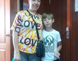 У Координаційному центрі допомоги ВПО з Луганської області в м. Кропивницький продовжується видача гуманітарної допомоги та надання послуг переселенцям.