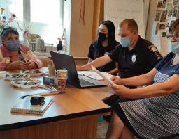 Поліцейські та громада обговорили як протидіяти насильству 