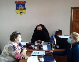27.11.2020 року голова Новоайдарської РДА Тетяна Новикова та заступник голови Олена Коробка зустрілись з головою Новоайдарської селищної ради Ігорем Шопіним