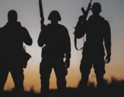 У районі ГТВ в Лисичанську майже всі трансформатори розкрадені – світла немає, ще три шахти Луганщини окупанти врізають на металобрухт, по деокупованих селах ворог б’є з авіації