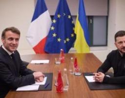 Володимир Зеленський та Емманюель Макрон обговорили посилення позицій України на полі бою та в дипломатії