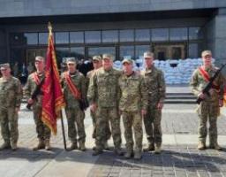 111-та бригада тероборони з Луганщини – серед п’ятьох перших, кому Головнокомандувач ЗСУ вручив бойові прапори