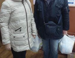 В Координаційному центрі допомоги ВПО з Луганщини в Сумській області  за минулий тиждень видав 175 продуктових наборів