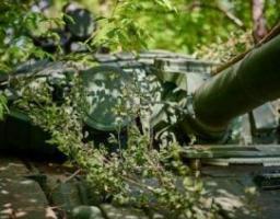 Банки так званої «лнр» почали надавати військкоматам дані про клієнтів, у Рубіжному через півтора роки окупації з’явився план показових ремонтів і видають людям плівку для вікон, росіяни штурмували північніше і південніше Сватового