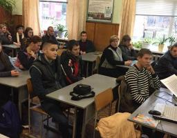 У Новоайдарському професійному аграрному ліцеї відзначили День Гідності та Свободи