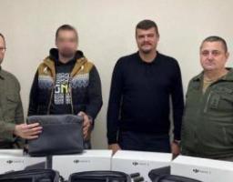 Спільно з громадами Луганщини передали нашим військовим ще 10 квадрокоптерів, - Артем Лисогор