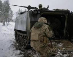 До звільнених сіл привезли допомогу та евакуювали звідти до лікарні жінку, а Лисичанську вже втретє за рік обіцяють забезпечити електропостачанням, у сусідньому Сєвєродонецьку невдоволені сумами в платіжках за це ж саме світло