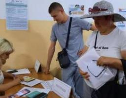 У Дніпрі запрацював центр надання допомоги переселенцям з Лисичанська
