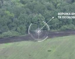 #Вірю_в_ЗСУ Січеславські десантники разом з артилеристами знищили на Луганщині чергову бойову машину піхоти росіян