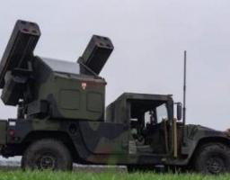 Окупанти погрожують кримінальною відповідальністю за відмову перереєструвати бізнес, у Сєвєродонецьку місцевим будівельникам замість зарплати пропонують майно громадян, Білогорівку ворог знов атакував з неба