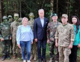 Луганські ліцеїсти – це майбутні офіцери армії, яка входитиме до НАТО, – Президент Литви Ґітанас Науседа зустрівся з учнями Луганського обласного військового ліцею