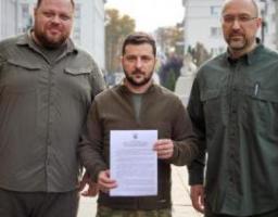 Ми робимо свій визначальний крок, підписуючи заявку України на вступ у пришвидшеному порядку до НАТО – звернення Президента Володимира Зеленського