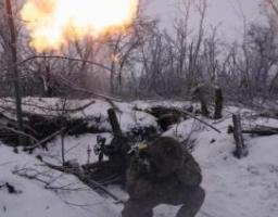В «лнр» запропонували три варіанти не ходити на виборчі дільниці та віддати голоси, бездіяльність комунальників в окупації змусила людей масово купувати свічки та ліхтарі, кількість обстрілів на лінії зіткнення протягом вихідних збільшилася