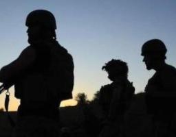 На блокпосту перед Сєвєродонецьком ретельно перевіряють чоловіків, у місті за спробу відеоз’омки можуть забрати «на підвал», на Лиманському напрямку ворогу завдано комплексного вогневого ураження