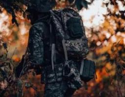 По школах «лнр» розповсюдили посібник з інформаційної роботи з дітьми стосовно причин російського вторгнення, кращим пропагандистам навчальних закладів окупованої Луганщини у кремлі нададуть премії, загарбники застосували біля Невського та Макіївки БпЛА