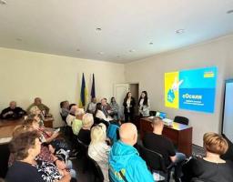В Координаційному центрі допомоги ВПО Луганщини Щастинської райдержадміністрації в м.Одеса провели зустріч на тему "Є-Оселя"