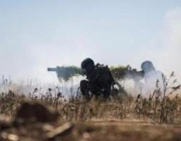 По шість годин очікування – росіяни посилили контроль на митниці між рф та «лнр», у Луганську показово передають бойовикам віджаті квартири, у районі Балки Журавки окупанти застосували артилерію та дрони