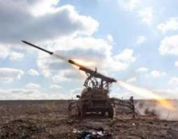 Капремонт 200 зруйнованих будинків у «лнр» чомусь почали з Луганська, фермерів та пайовиків примушують до 1 січня оформити землю за законами рф – інакше націоналізують, на нашій ділянці фронту окупанти задіяли бомбардувальну авіацію