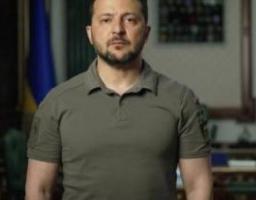 Наші пріоритети на найближчий час – додаткові системи ППО, ракети, навчання й літаки, далекобійна зброя – звернення Президента України