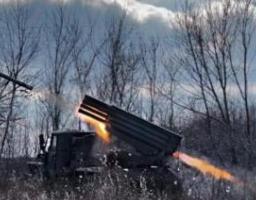У Лисичанську відбулася невдала спроба запустити систему водопостачання, у Сіверськодонецьку будівники радять містянам відмовлятися від низькоякісних показових ремонтів житла, окупанти штурмували поблизу Макіївки