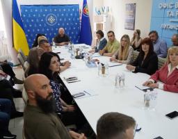 Наші громади мають власний ресурс для участі у програмах будівництва житла для ВПО, – Олексій Харченко на засіданні Луганського регіонального офісу Конгресу місцевих та регіональних влад при Президентові України