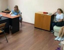 Гуманітарні хаби для переселенців із Кремінної працюють в Дніпрі, Рівному та Києві