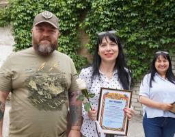 Навіть сьогодні бригада наших медиків супроводжує з Дніпра до Черкас – військового з тяжкими пораненнями, – Олексій Харченко привітав працівників екстреної медичної допомоги з професійним святом