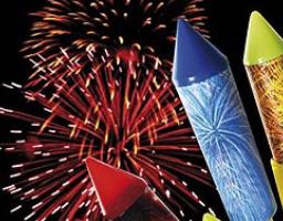 УВАГА! ВИКОРИСТАННЯ ФЕЄРВЕРКІВ ТА ПІРОТЕХНІЧНИХ  ЗАСОБІВ СТАНОВИТЬ НЕБЕЗПЕКУ