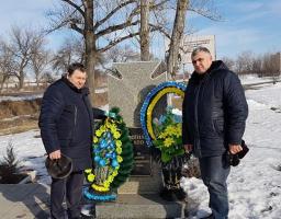 В Новоайдарському районі вшанували пам’ять Героїв  Небесної Сотні