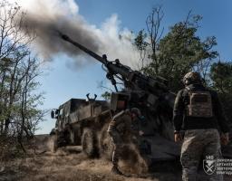 Окупанти не можуть впоратися із черговою лісовою пожежею – вогонь перекинувся на житлову забудову, в «лнр» виник дефіцит бензину – видають по талонах, противник застосував реактивну артилерію на нашій ділянці фронту