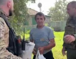 До звільнених сіл регіону поліцейські доставили свіжий хліб та евакуювали з Невського 61-річну жінку