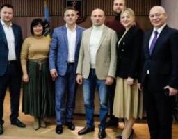 У Черкасах відкриють гуманітарний штаб для переселенців із Луганщини, шукають приміщення для облаштування житла