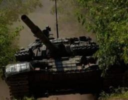 #Вірю_в_ЗСУ Два танки Т-72 і комплекс відеоспостереження росіян знищено на нашій ділянці фронту