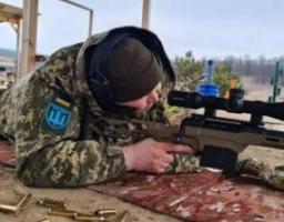 Тренера снайперів нагороджено знаком пошани «Захиснику Луганщини»