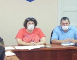 Сьогодні, 02 червня 2020 року відбулася нарада голови райдержадміністрації Тетяни Новикової з керівником Щастинської ВЦА та керівниками установ освіти і культури м. Щастя. В нараді взяв участь голова Новоайдарської районної ради Віктор Макогон.  