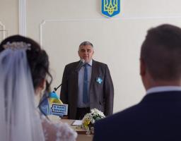 Серця поєднанні війною