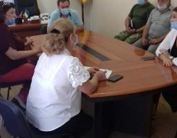 В військово-цивільній адміністрації міста Щастя було проведено нараду з питань покрокового плану відкриття КПВВ та облаштування сервісної зони 