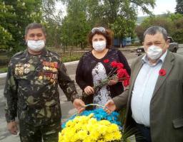У селищі Новоайдар вшанували пам'ять загиблих у Другій світовій війні