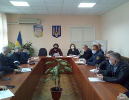 Сьогодні, 12 жовтня 2021 року в Щастинській райдержадміністрації проведено засідання Державної надзвичайної протиепізоотичної комісії при райдержадміністрації