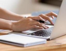 Презентовано чат-бот «ТурБОТа про ВПО» з корисною інформацією для тих, хто вимушено покинув домівки через війну