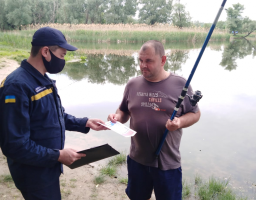 Купальний сезон от-от розпочнеться, і надзвичайники посилюють профілактичну роботу задля запобігання нещасним випадкам на водних об’єктах