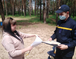 18 червня рятувальники 7 державного пожежно-рятувального загону Головного управління ДСНС України у Луганській області провели профілактичну роботу з мешканцями смт. Новоайдар