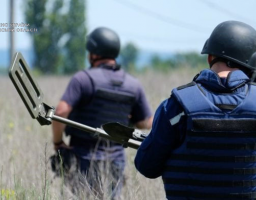 Державна служба України з надзвичайних ситуацій попереджає громадян про своєчасне інформування щодо виявлення вибухових пристроїв