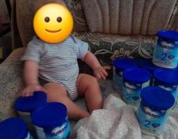 Наймолодші мешканці ВПО з Луганщини отримали дитяче харчування у вигляді молочної суміші HUMANA 2