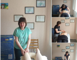 Колаж із чотирьох фотографій демонструє жінку-фахівця, яка проводить сеанси масажу різних ділянок тіла пацієнта у світлому кабінеті, стіни якого завішані численними професійними сертифікатами та дипломами в рамках.