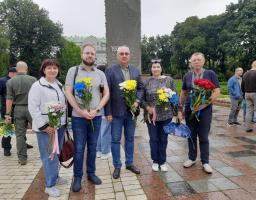 Відбулося урочисте покладання квітів до пам'ятика Т.Г.Шевченку