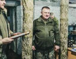 Щодня ви ризикуєте життям, аби наші діти зростали в спокої, – Артем Лисогор відзначив бійців підрозділів, які боронять схід